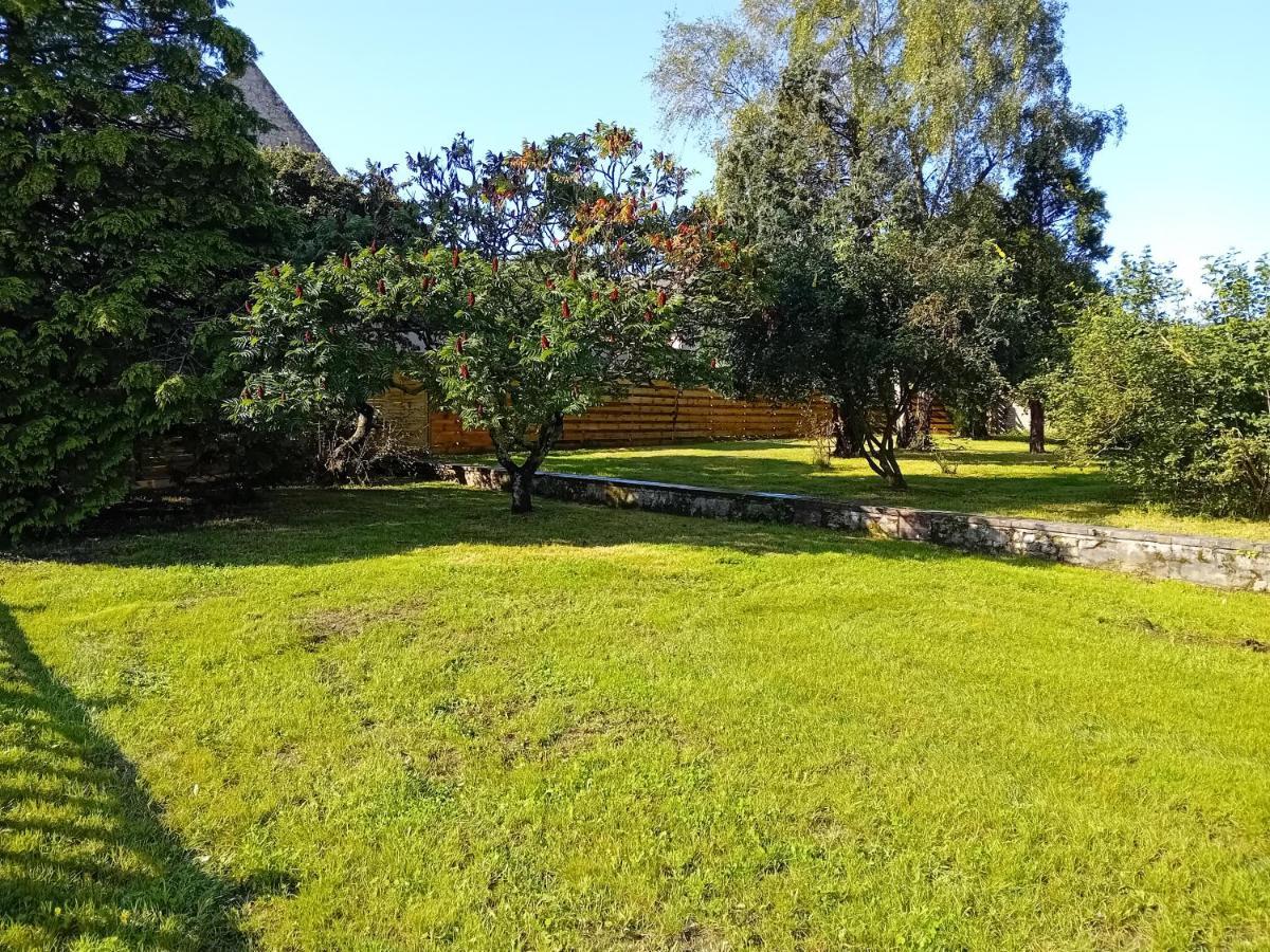 Maison Lumineuse: Spacious Stay near Omaha Beach Trevieres Exterior photo